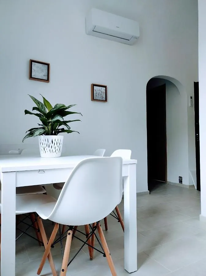 Bed On The Rocks Apartment Finale Ligure Italy